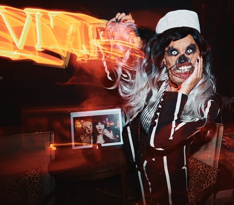 Elvira photo 7