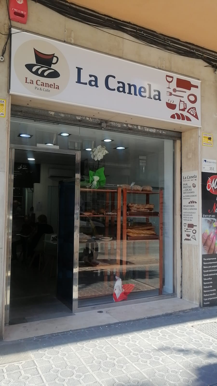 La Canela