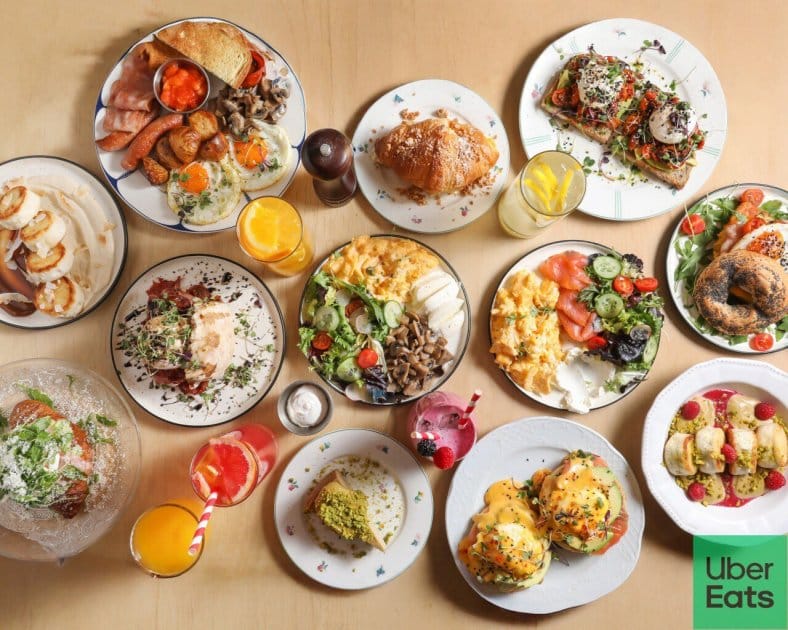 Amo Brunch & Wine