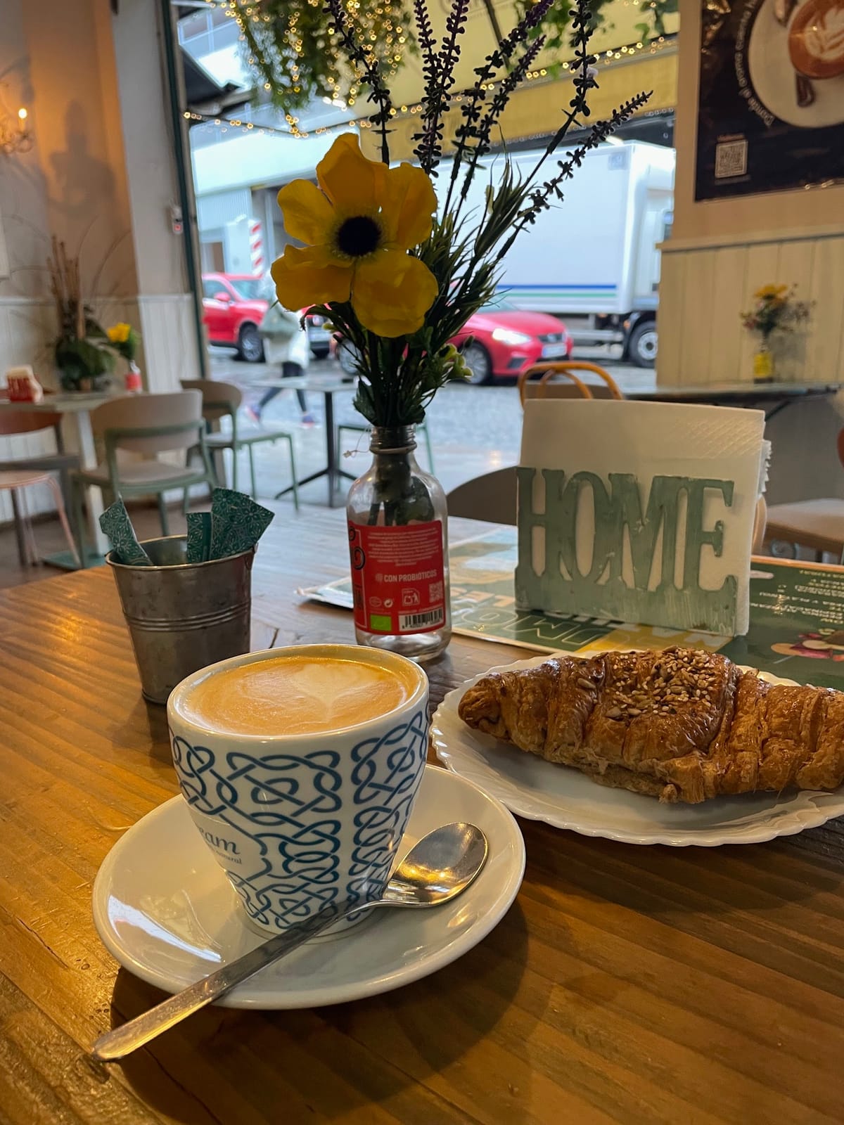 Lontano Bakery & Kitchen