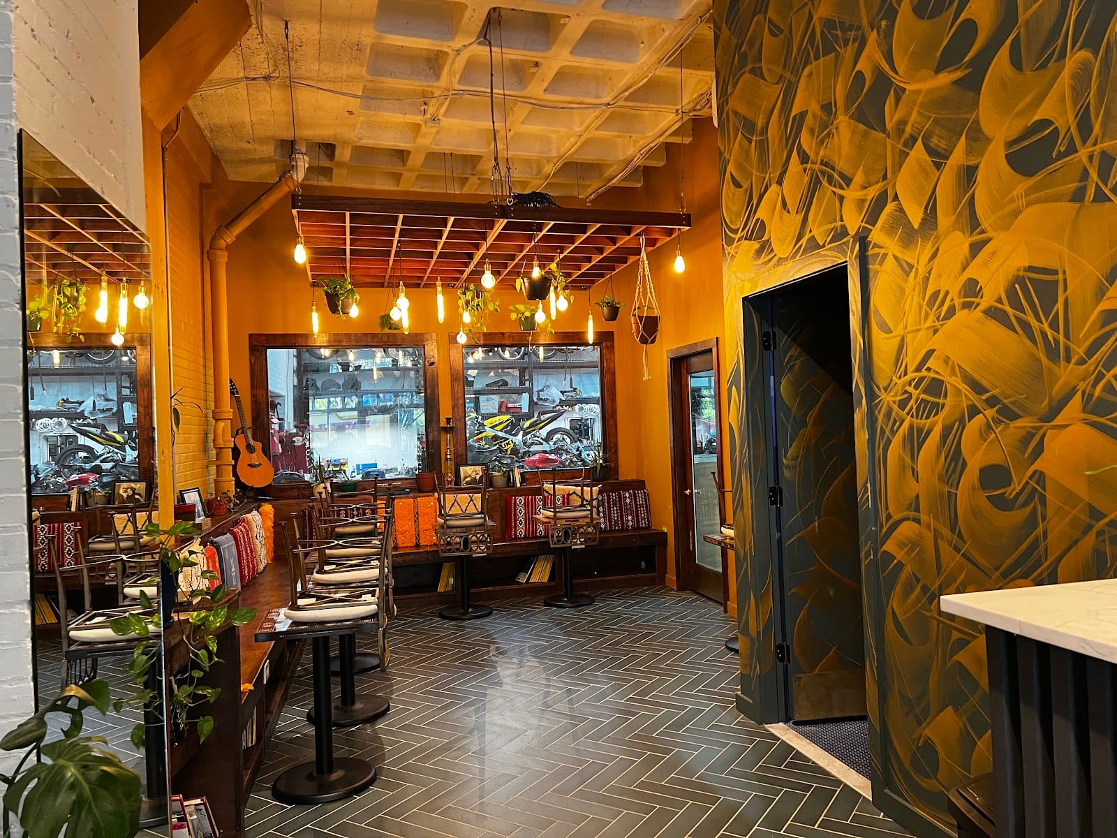 Madhouse Cafe