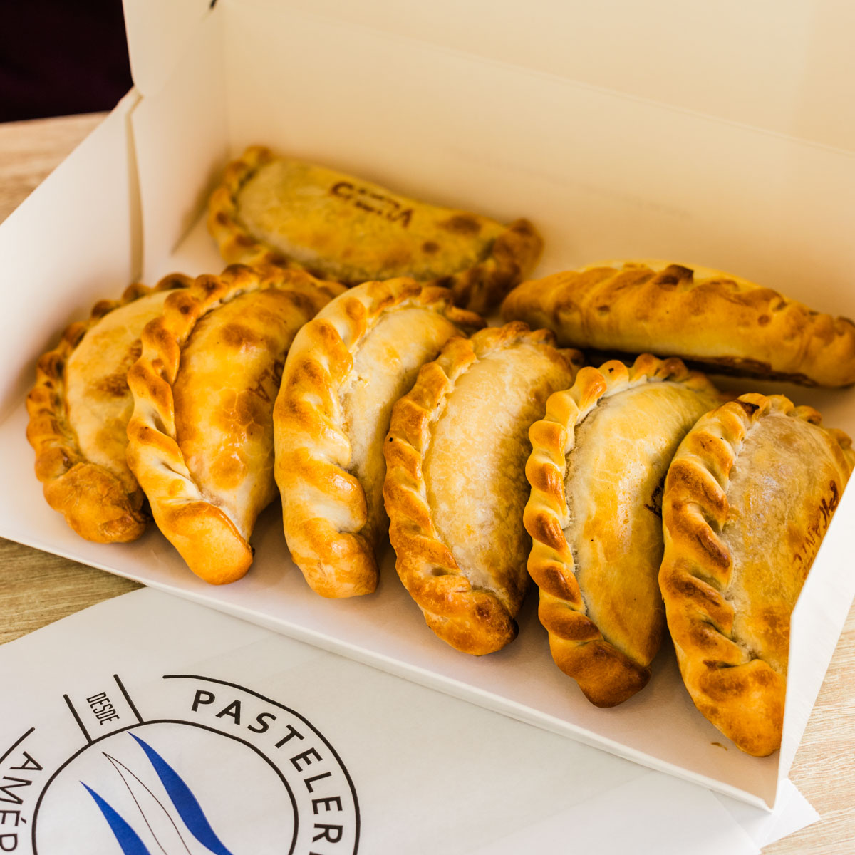Pastelería América - dos photo 7