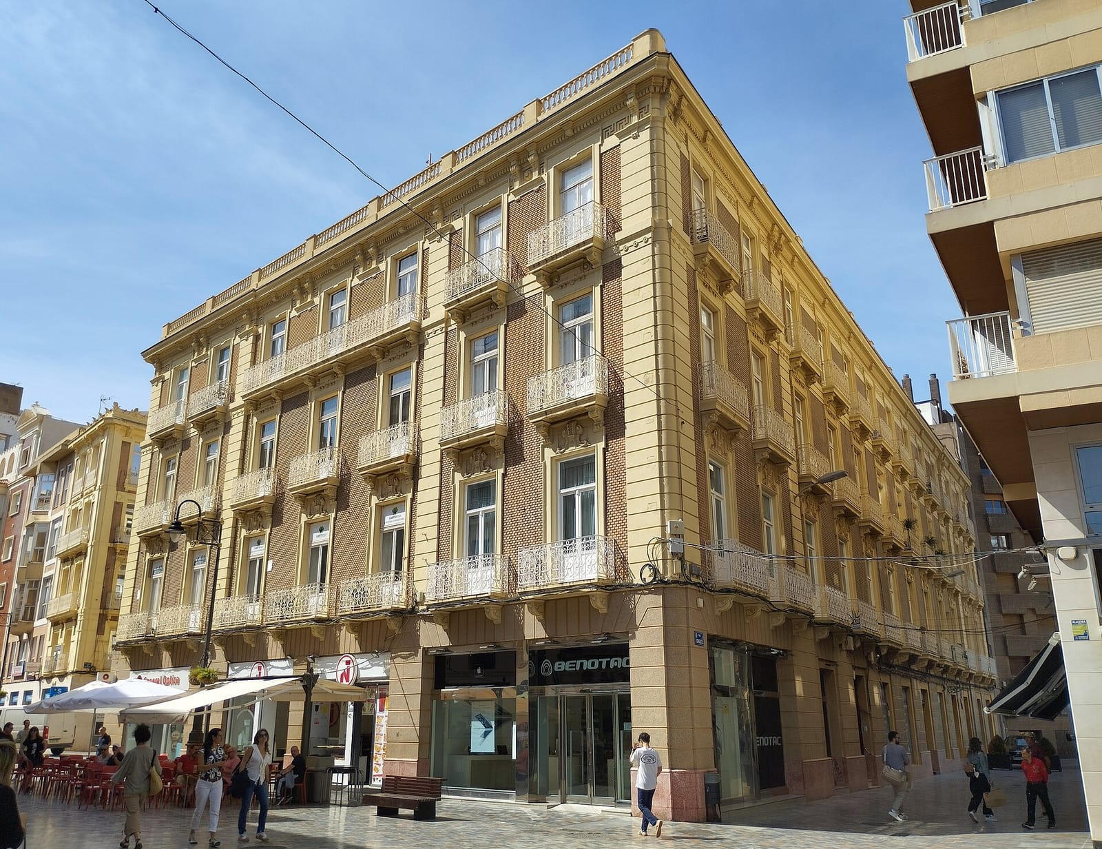 La Colegiala photo 4