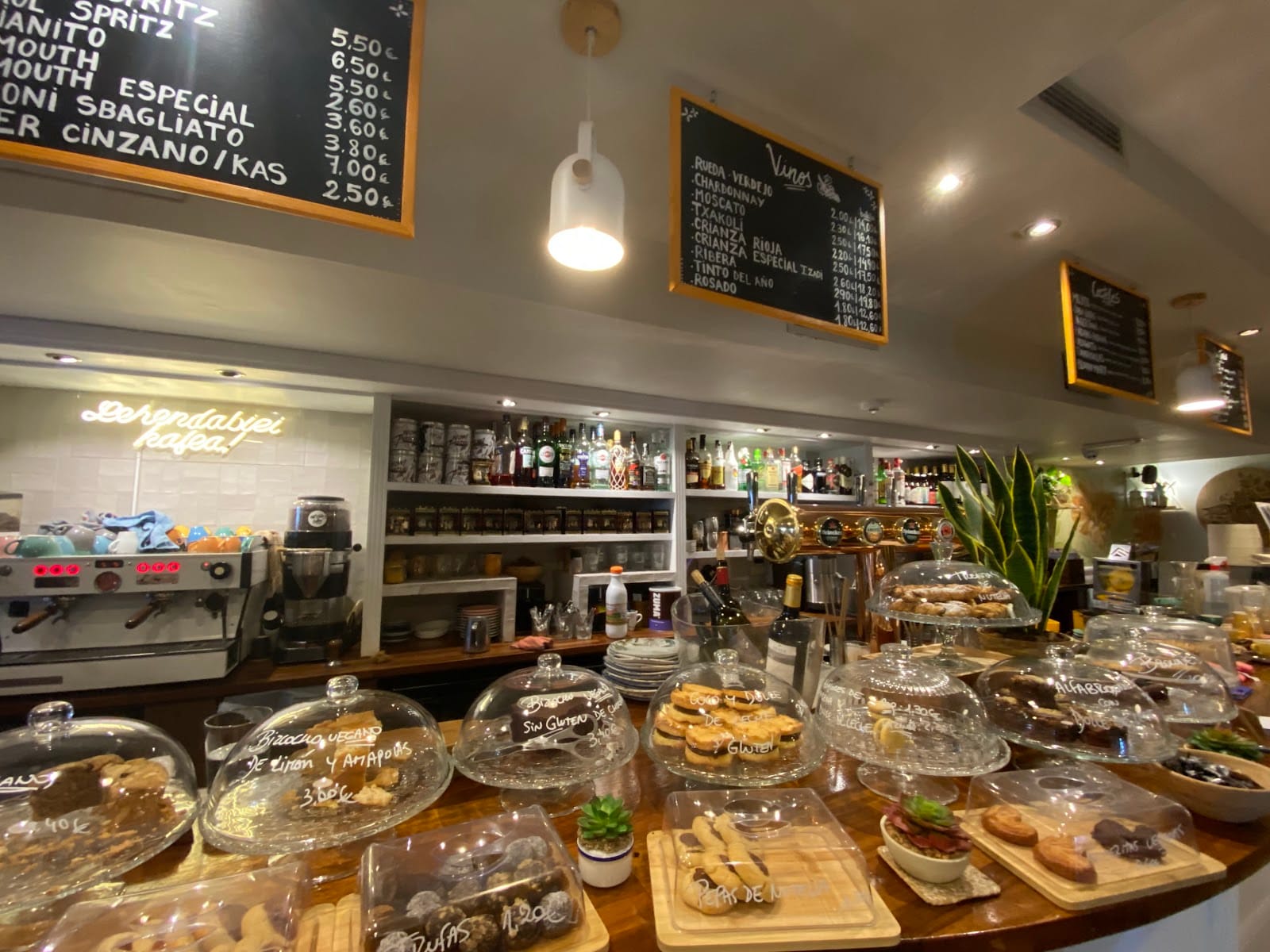 Vincent's Cafe