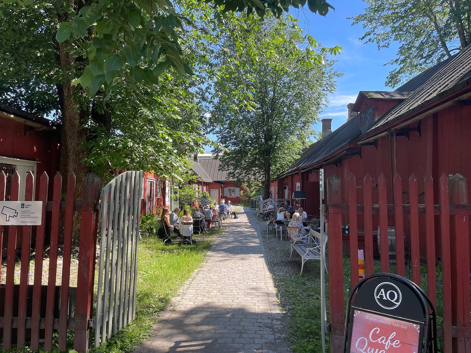 Café Qwensel photo 3