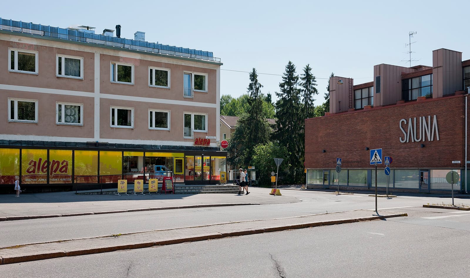Letona kahvila & pizzeria photo 3