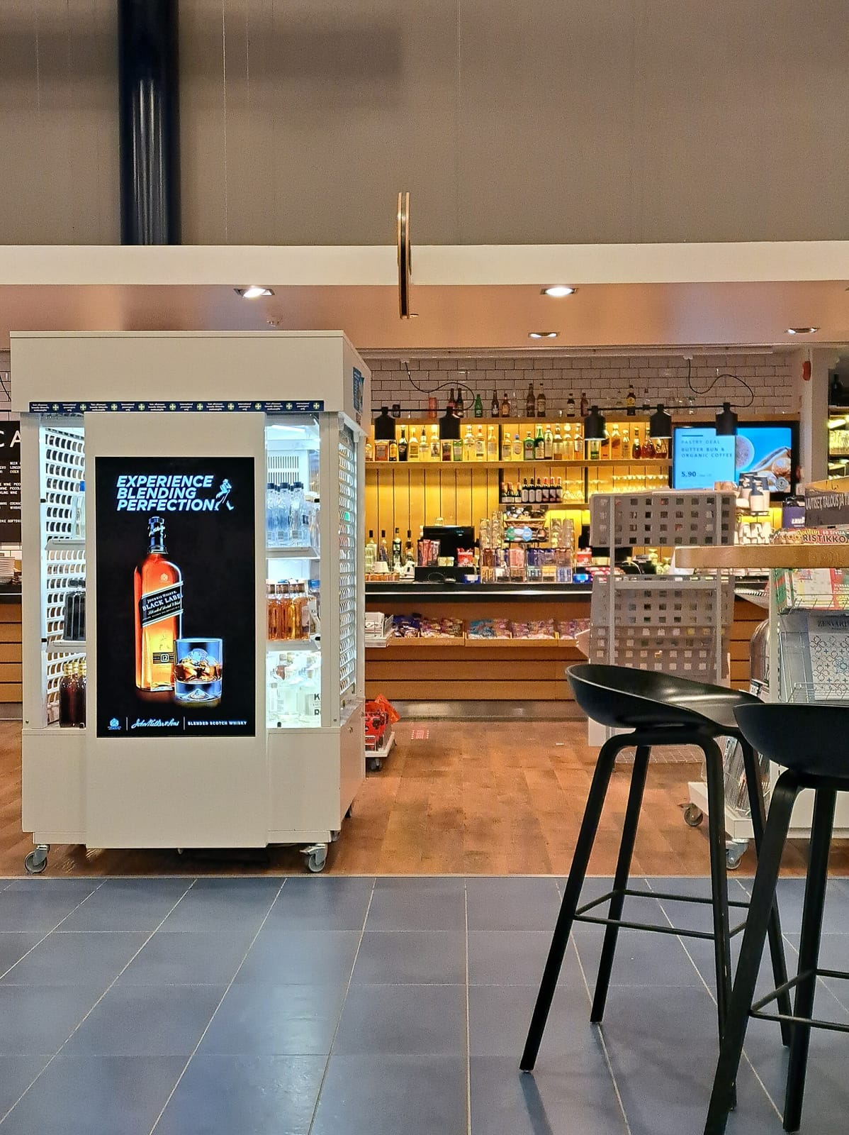 Oulu cafe (airside)