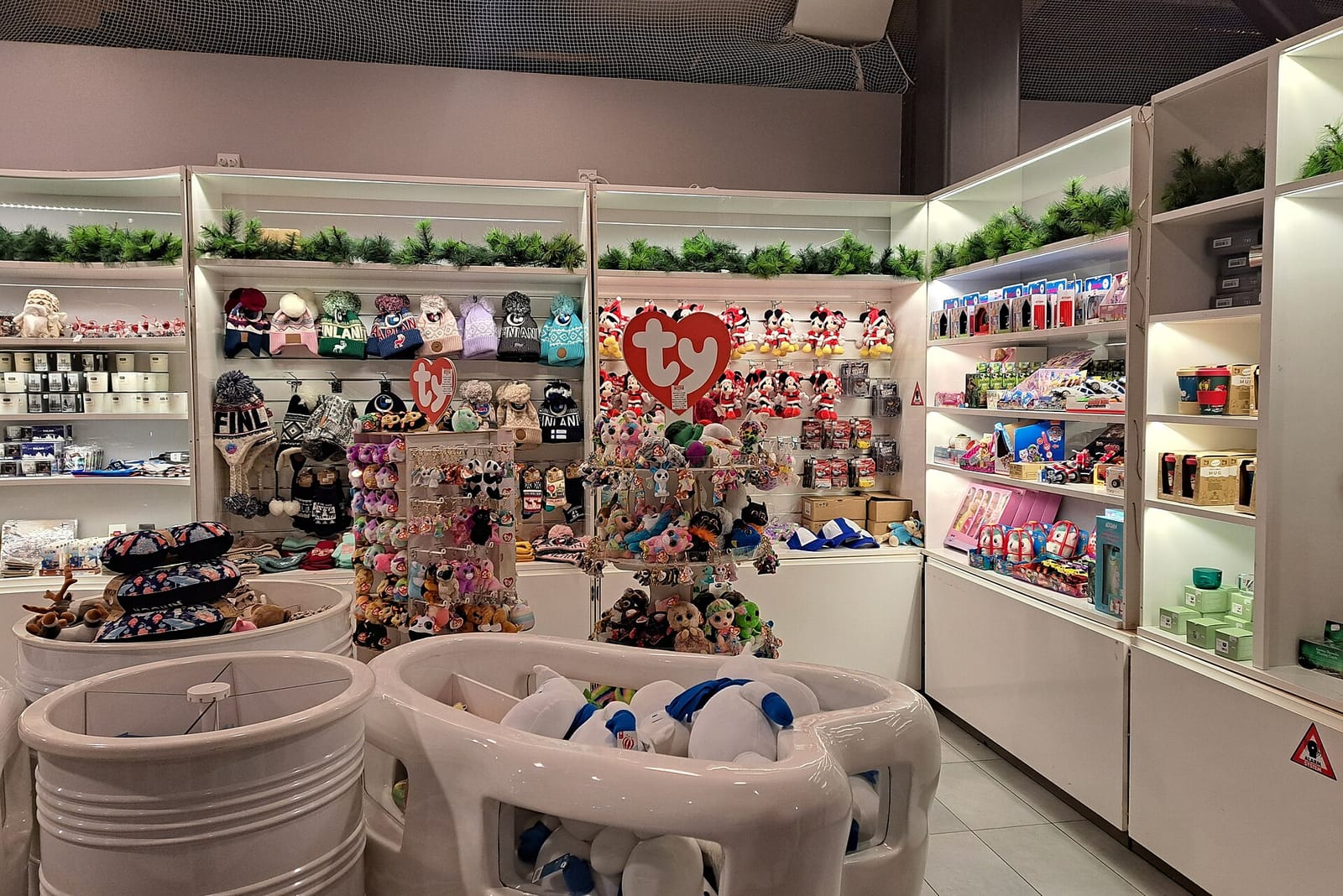 Oulu cafe (airside) photo 4
