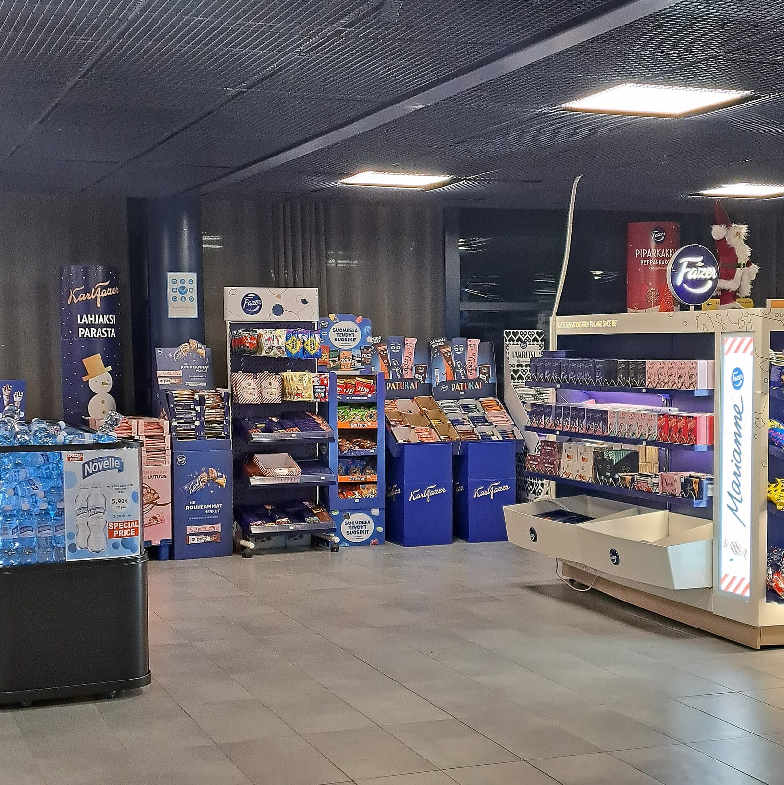 Oulu cafe (landside) photo 4