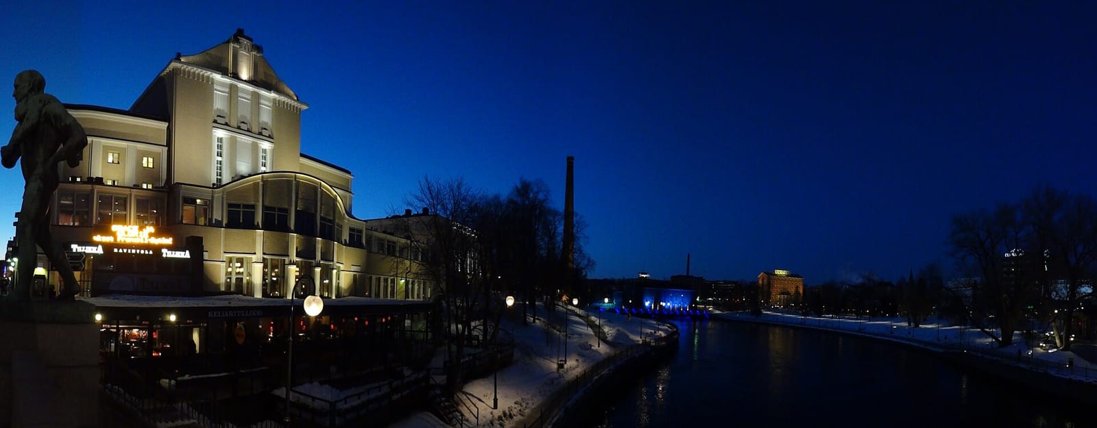 Pella's cafe & bakery photo 6