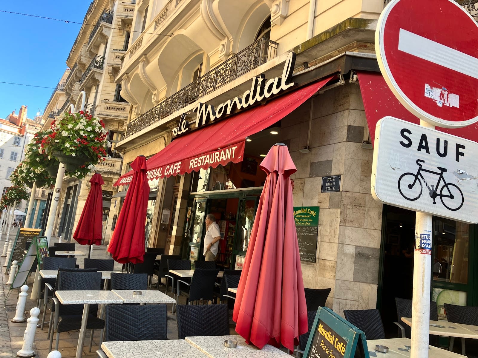 Café Mondial