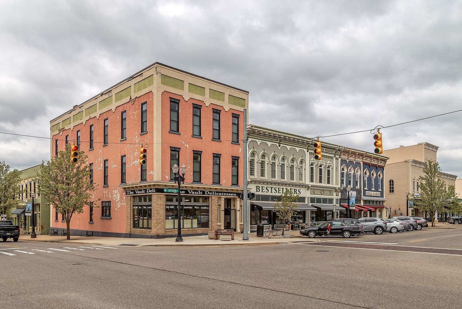 Bestsellers Bookstore & Coffee Co. photo 4