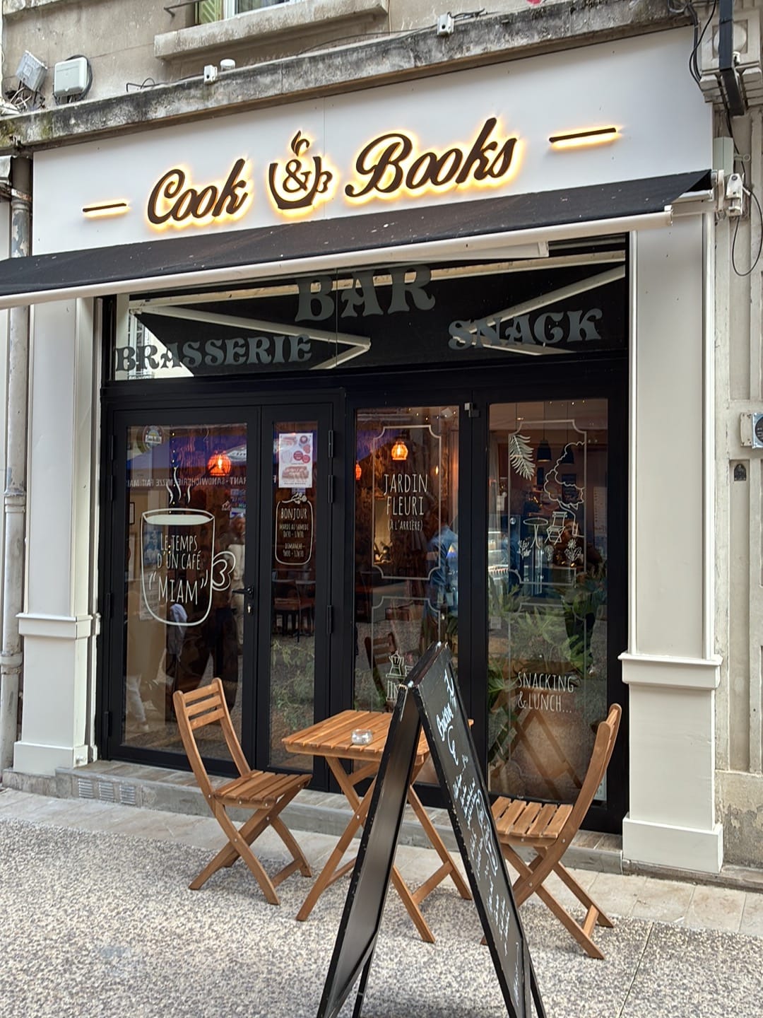 Cook & Books