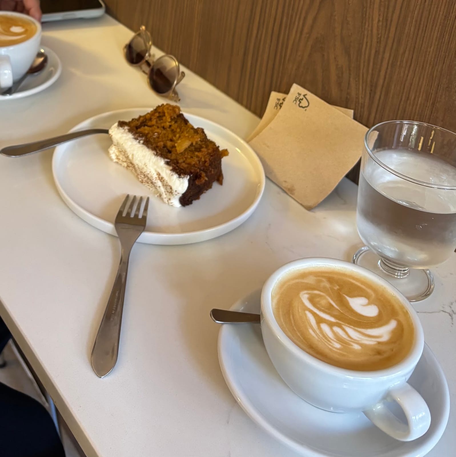 Dude Café