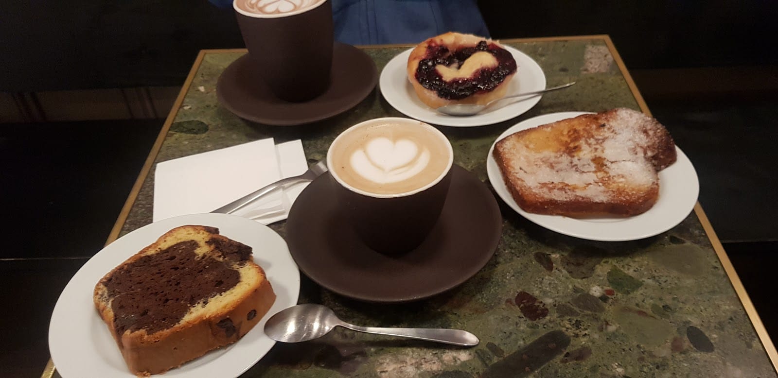 L'Alchimiste Café Boutique