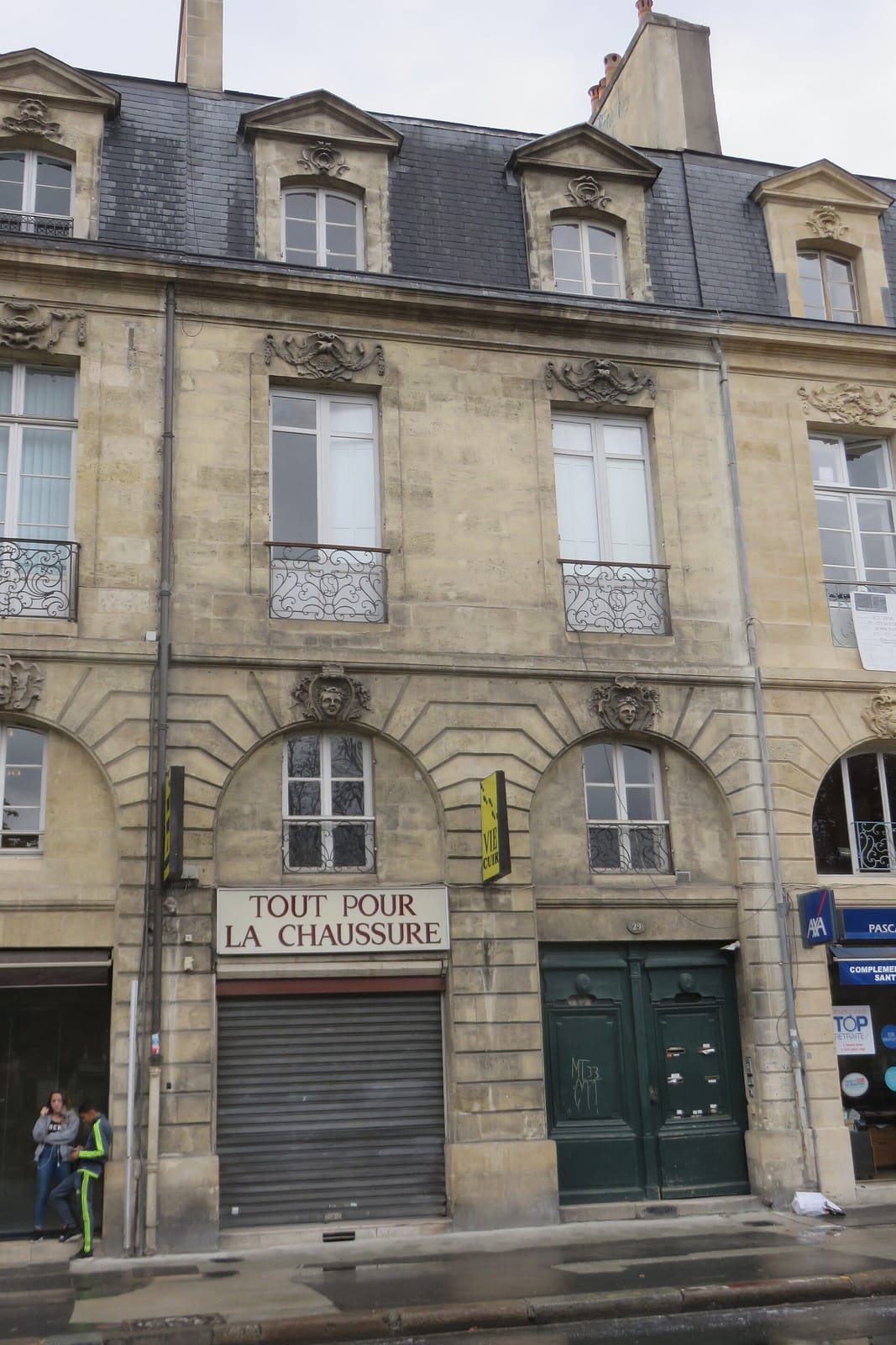 French coffee shop photo 4