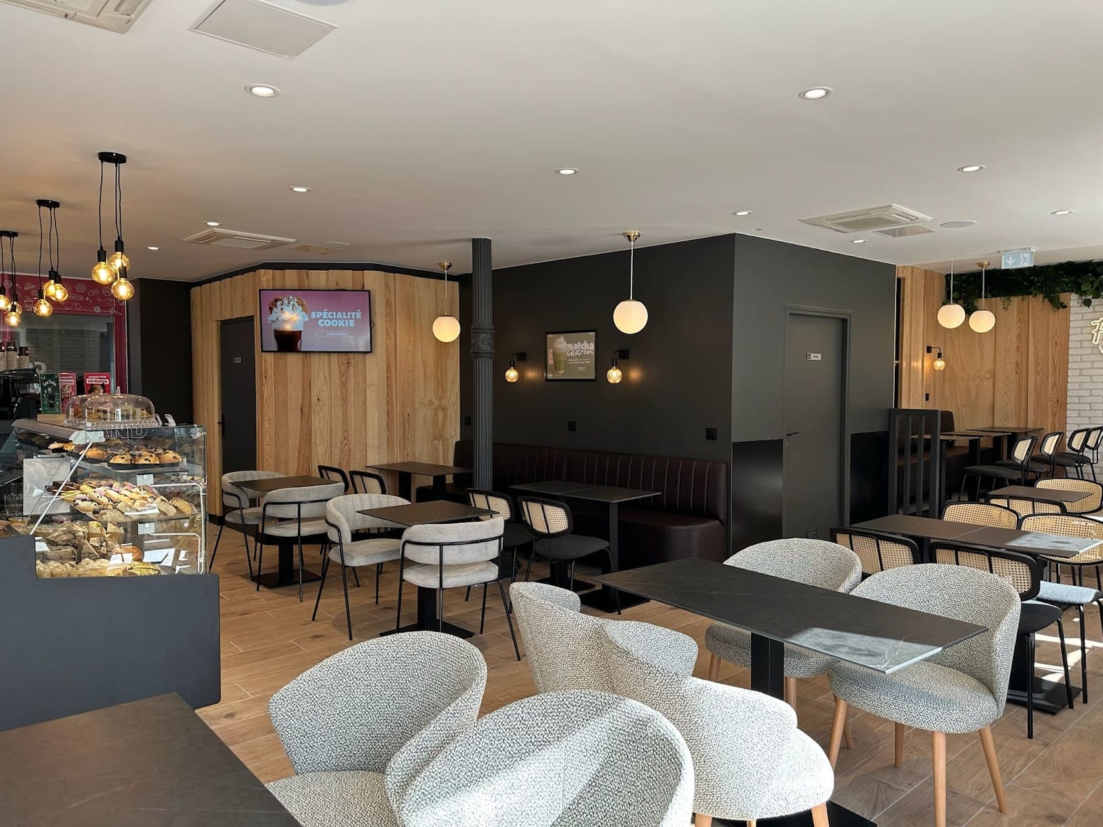 French Coffee Shop