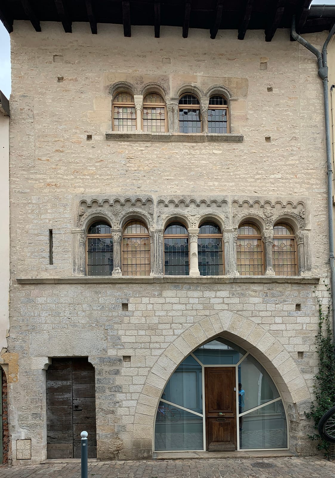 Les Hirondelles photo 2