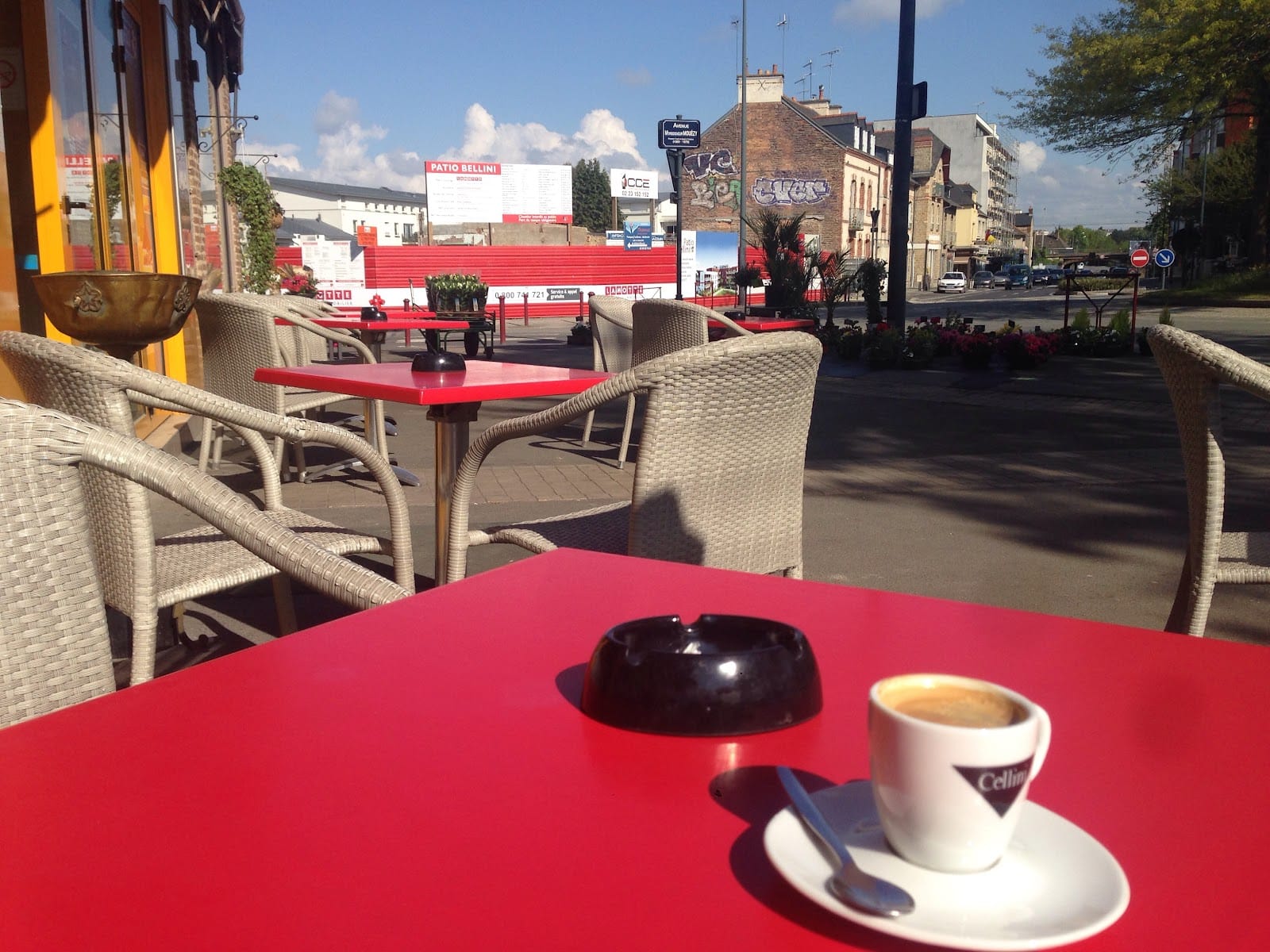 Café de l'Est
