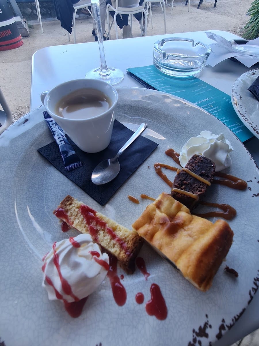 Café de la Cale photo 5