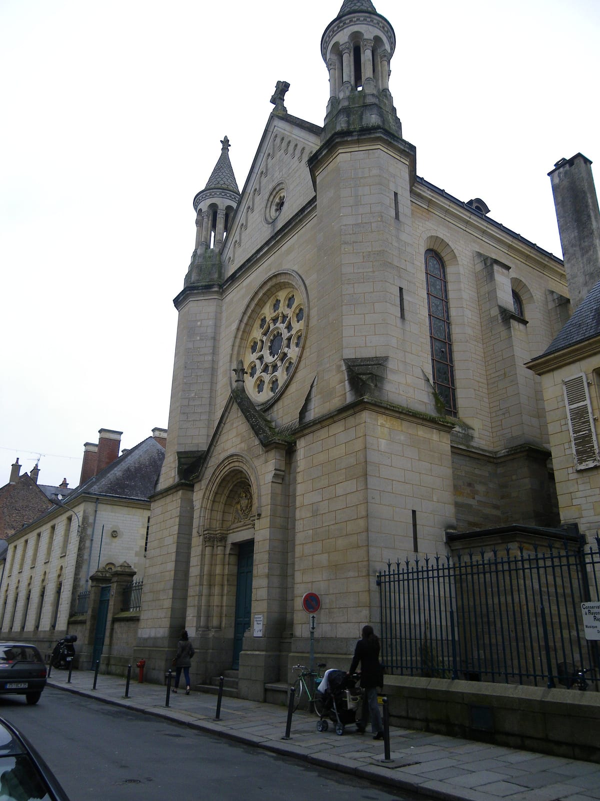 Léontine photo 3