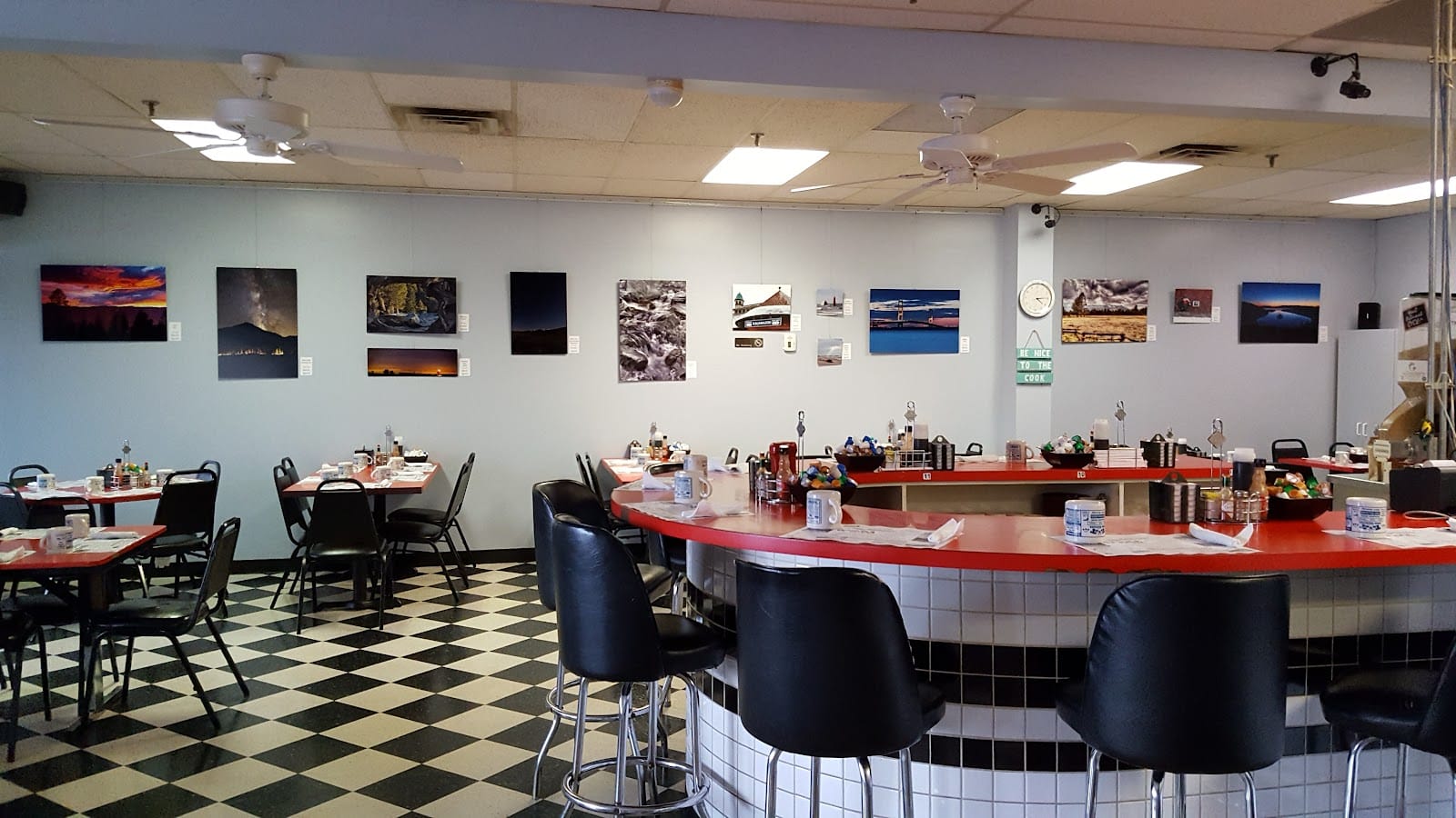 Nina's
