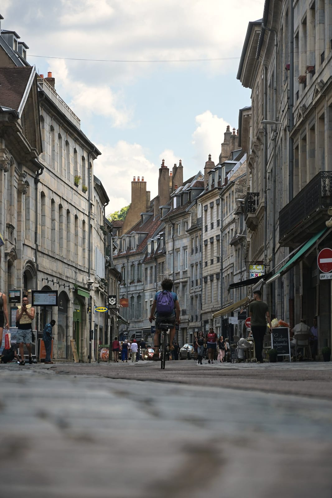 Chez Bon