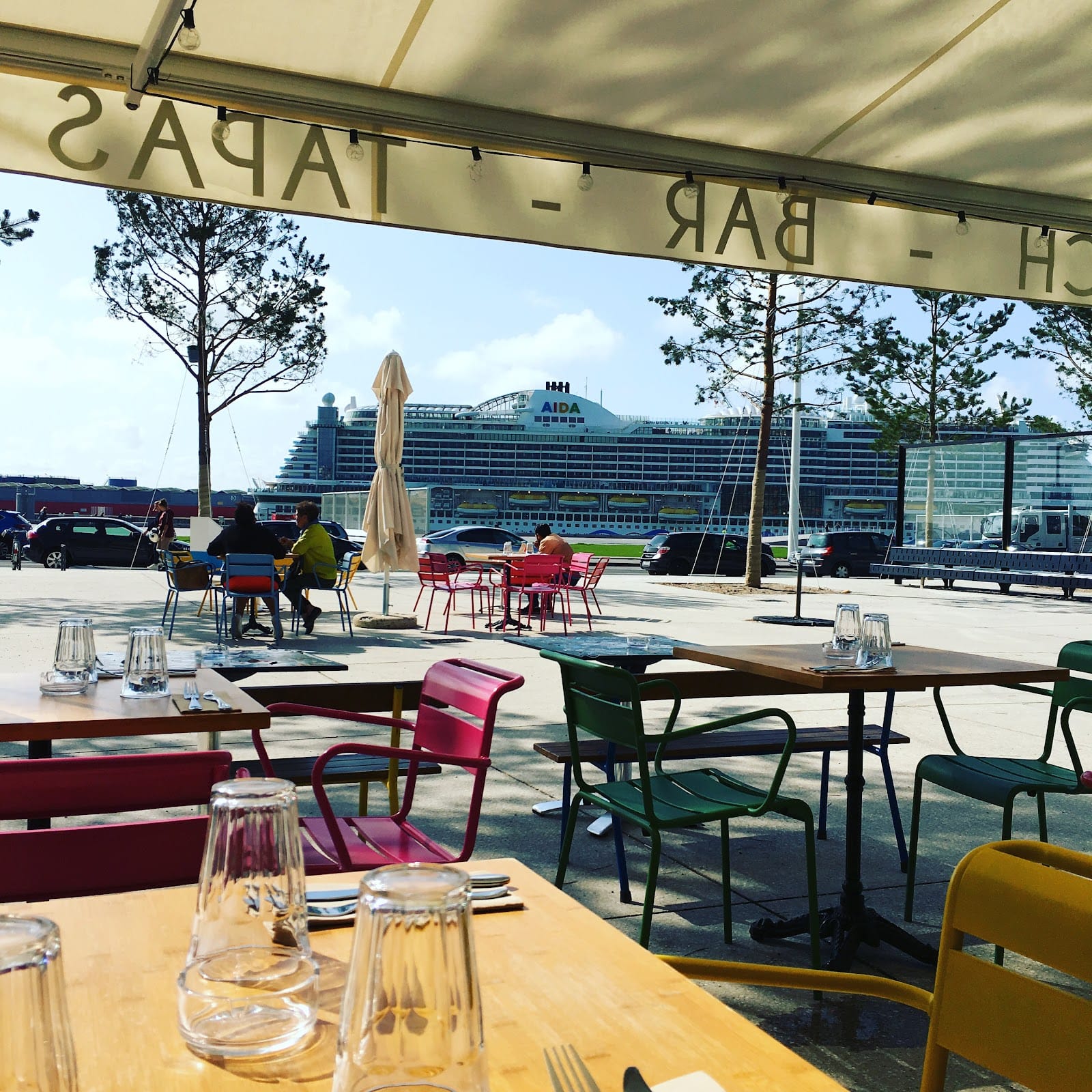 Le Grand Quai