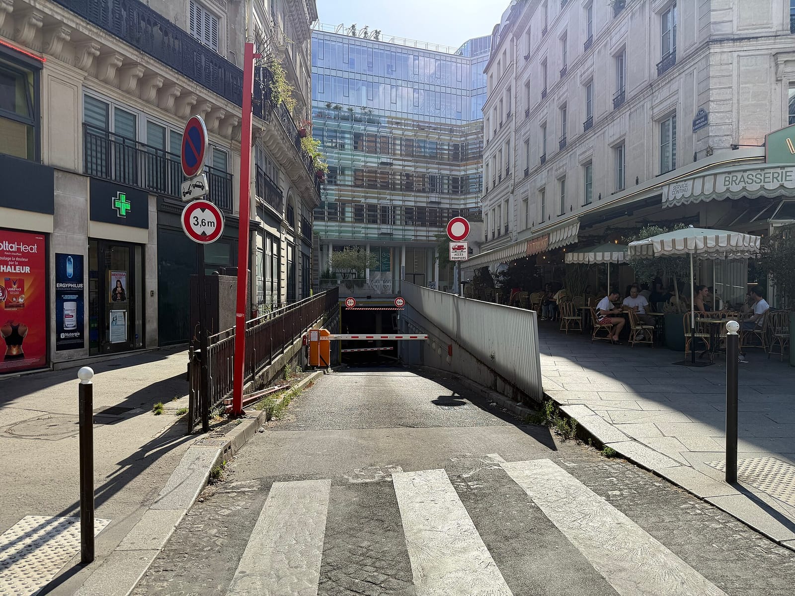 Terrasse Saint-Lazare