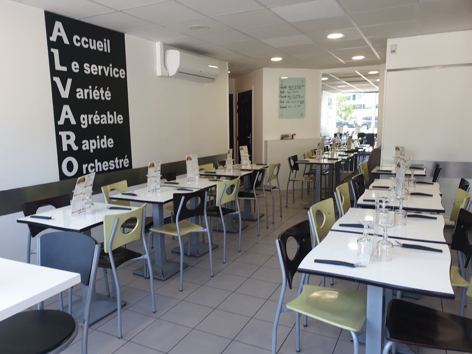 Alvaro (Café Restaurant)