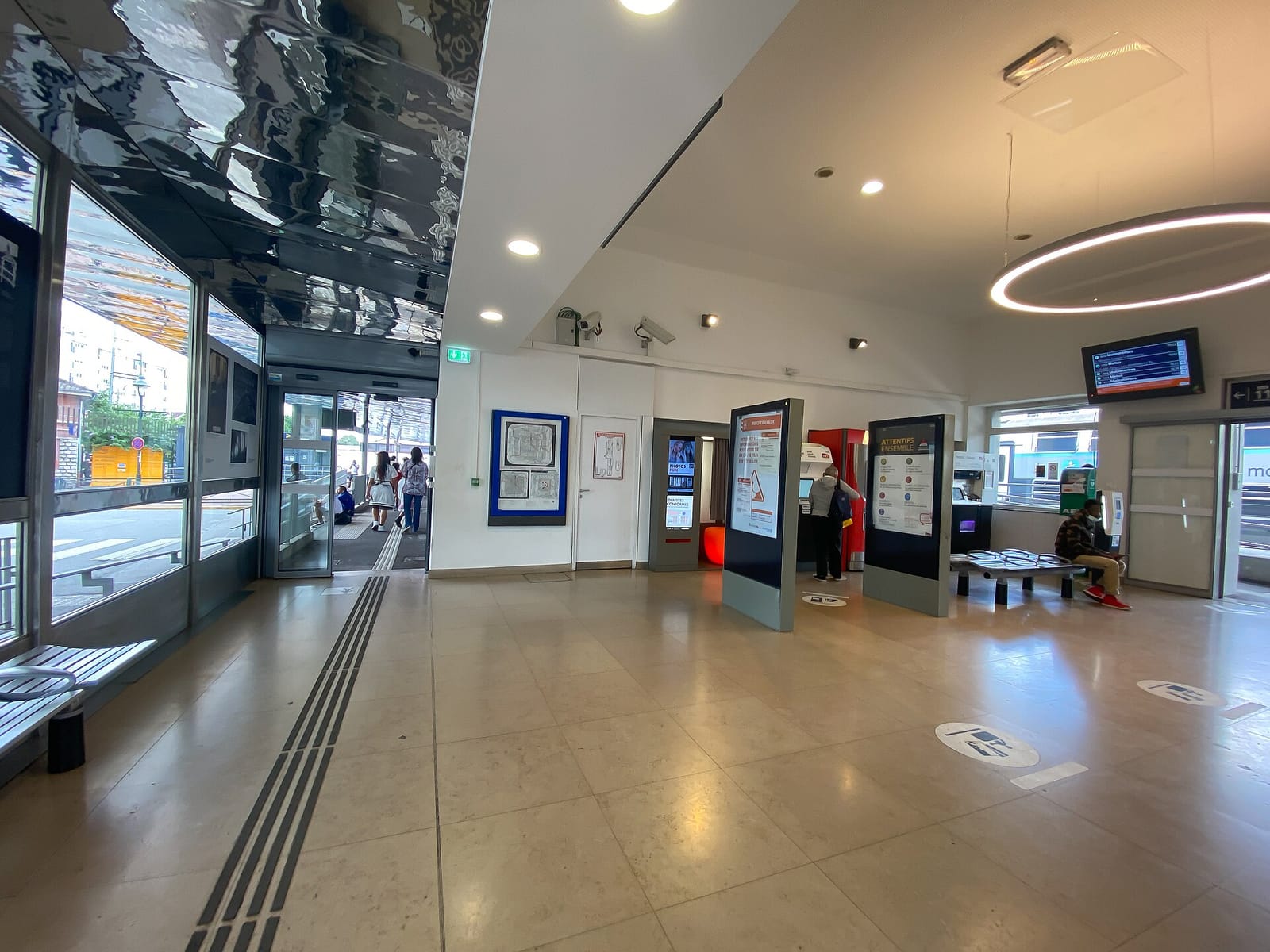 Café de la Gare photo 3