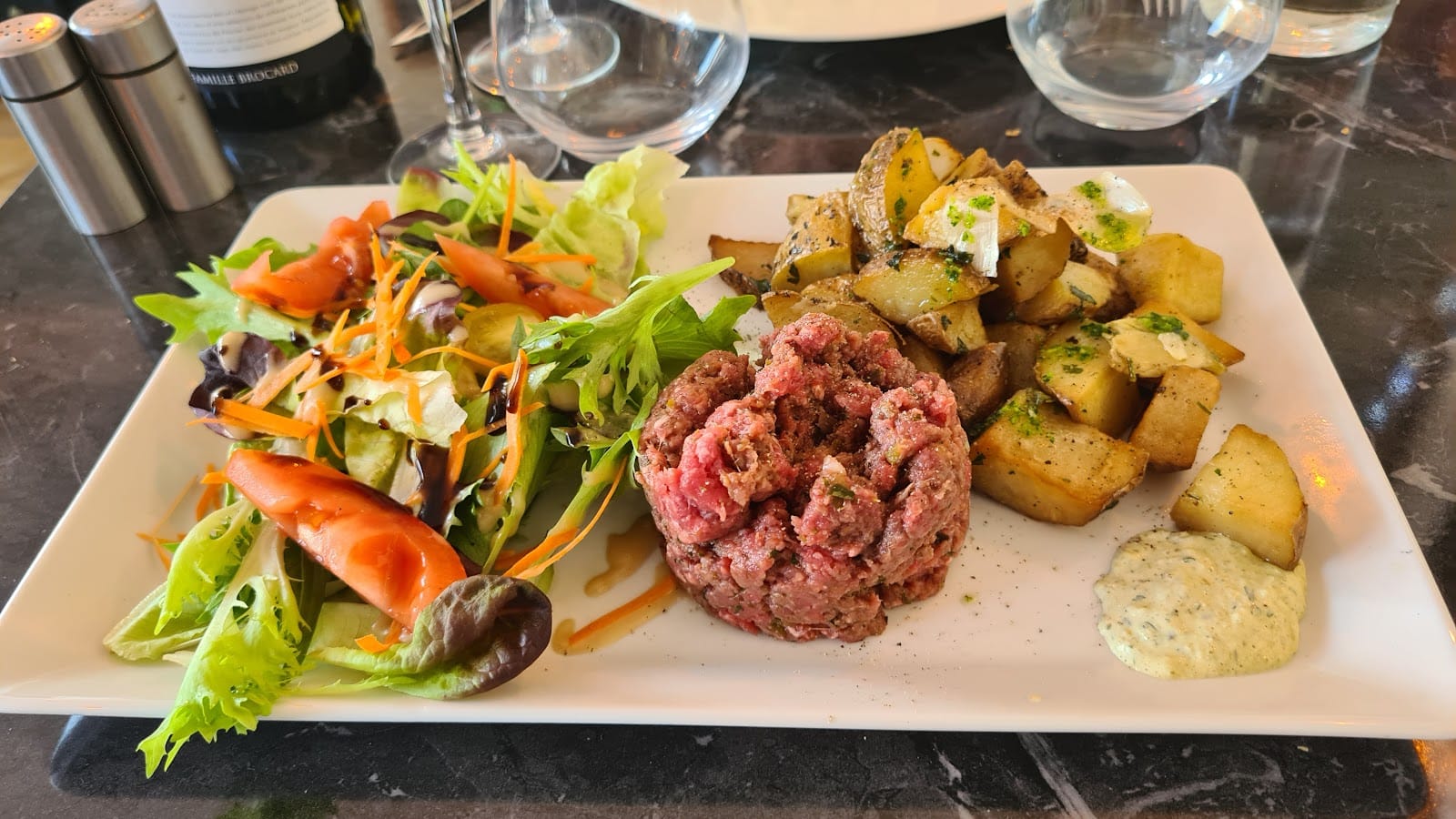 Le Petit Plateau