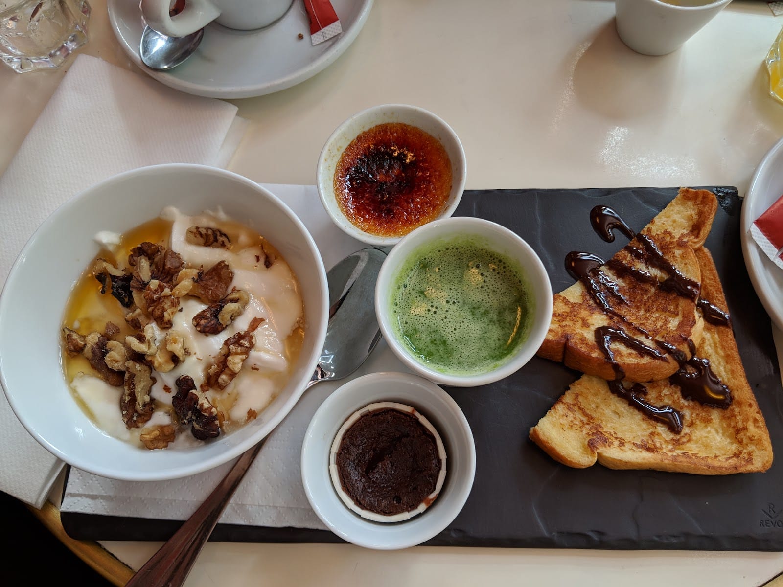 Le Bistro