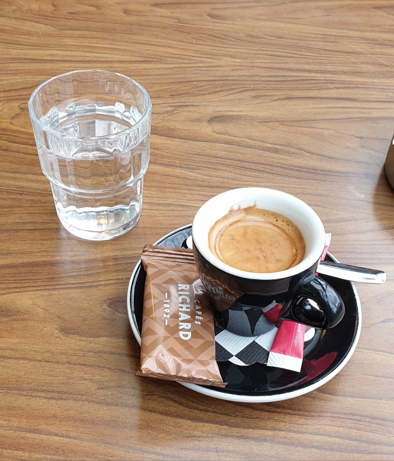 Iris Café