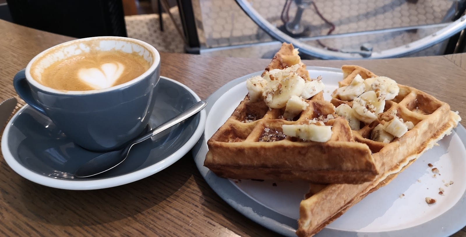 Le Peloton Café