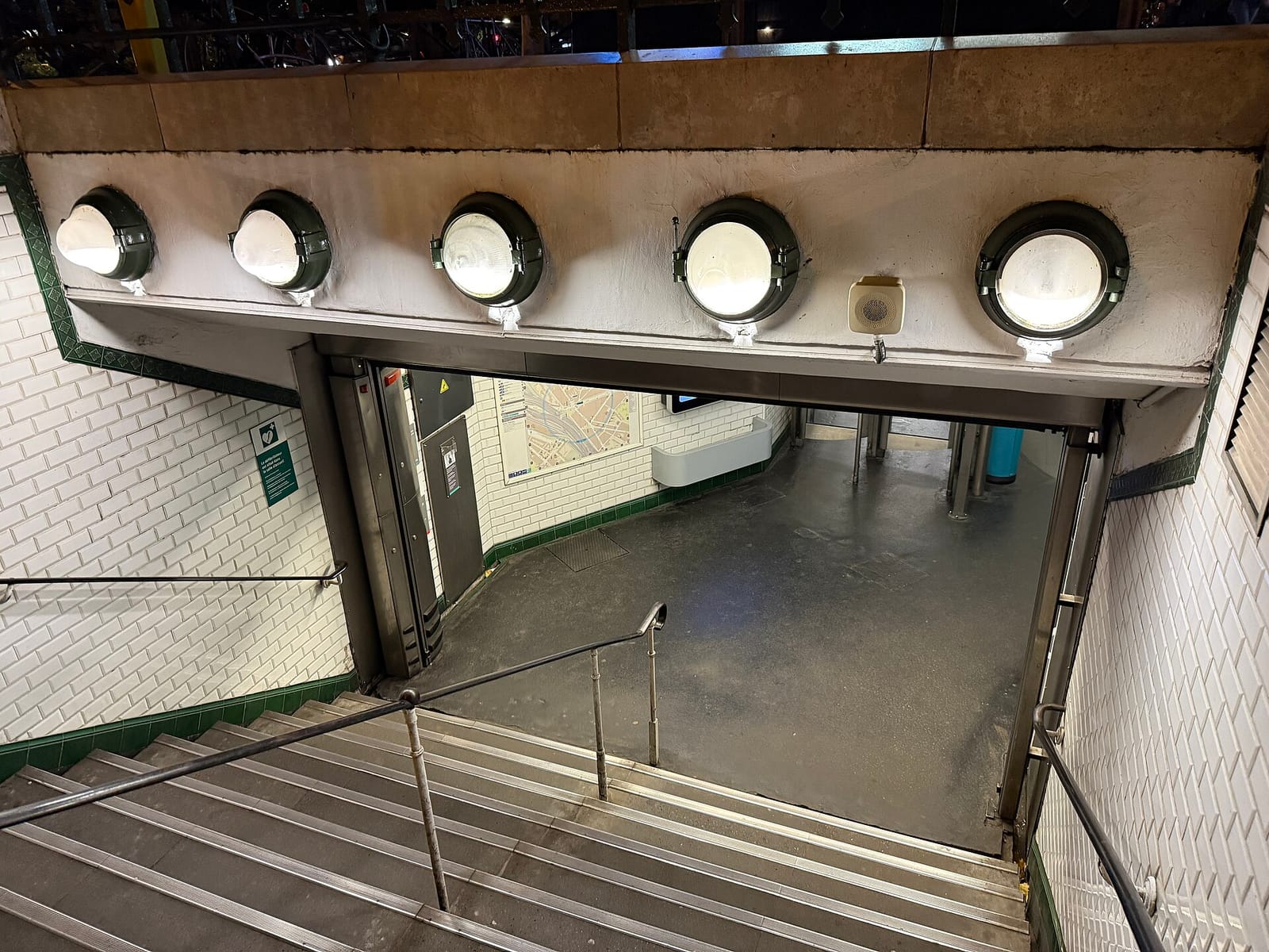 Le Metro photo 2