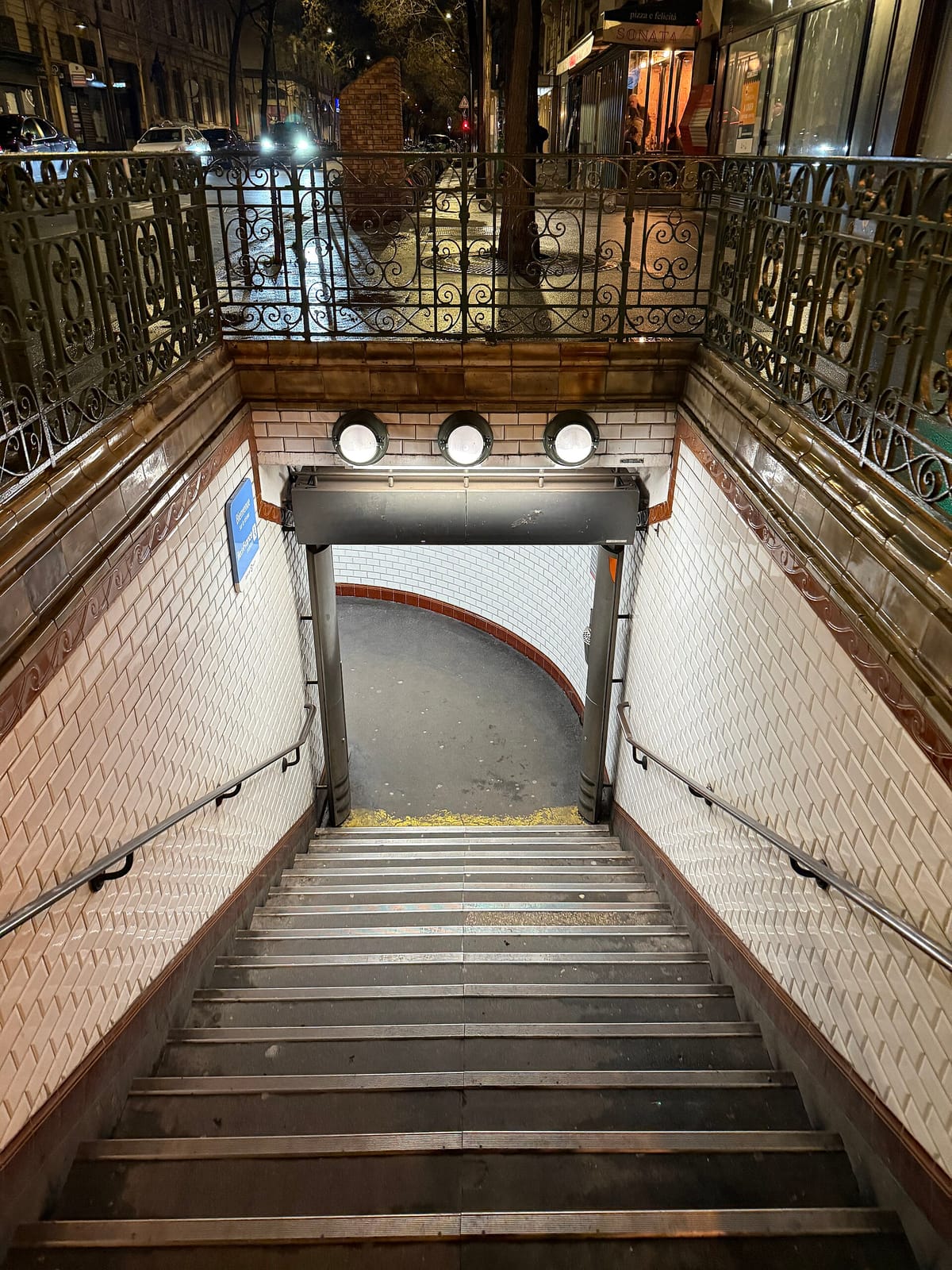 Café Dupont photo 2
