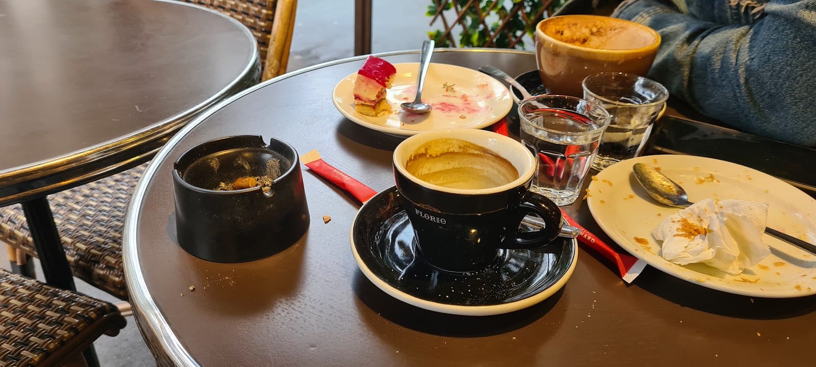 Botzaris Café