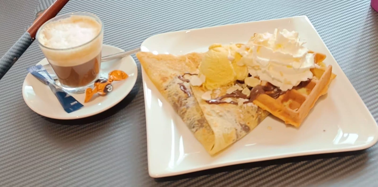 Bay Café