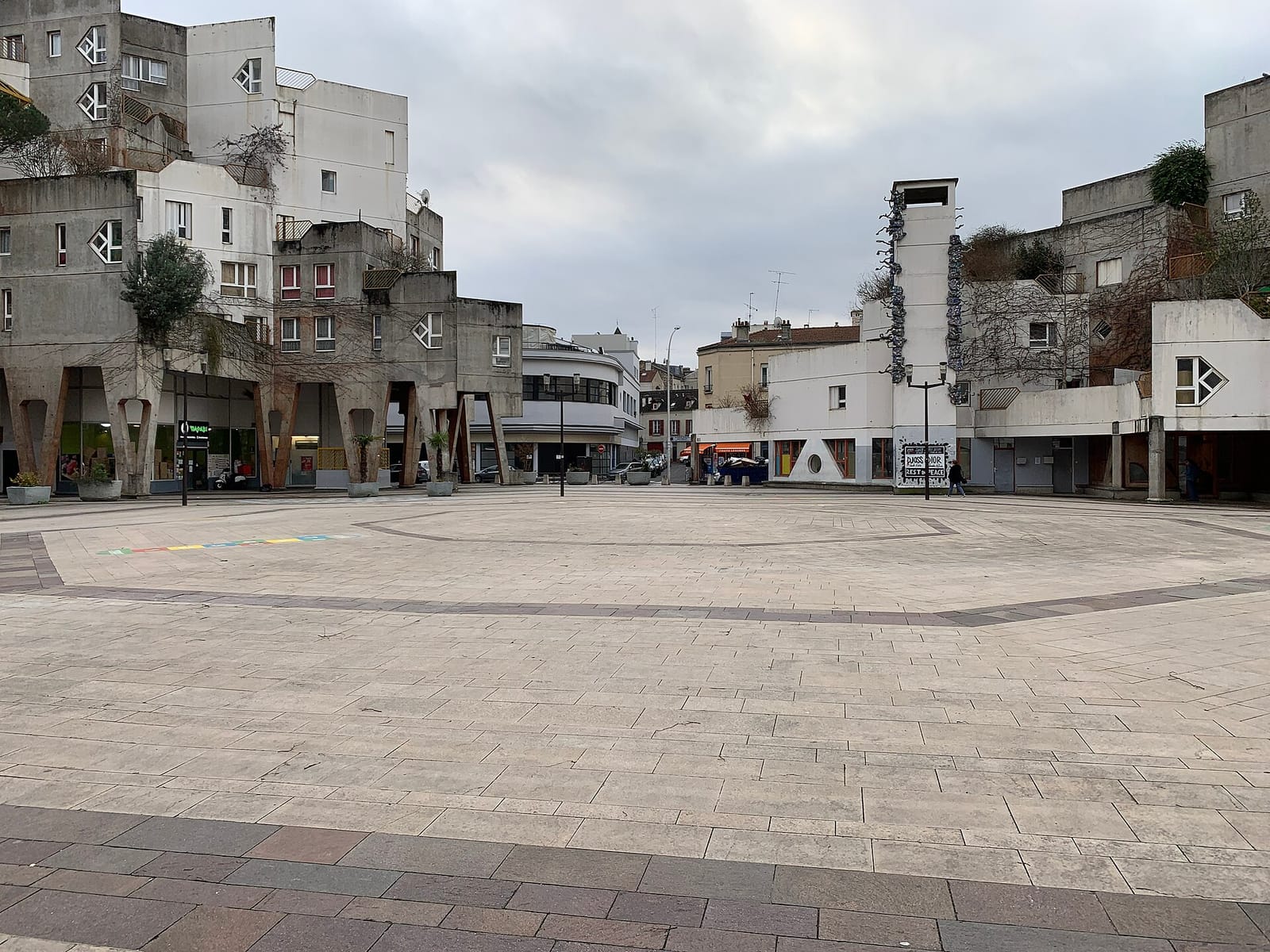 Le Plaza