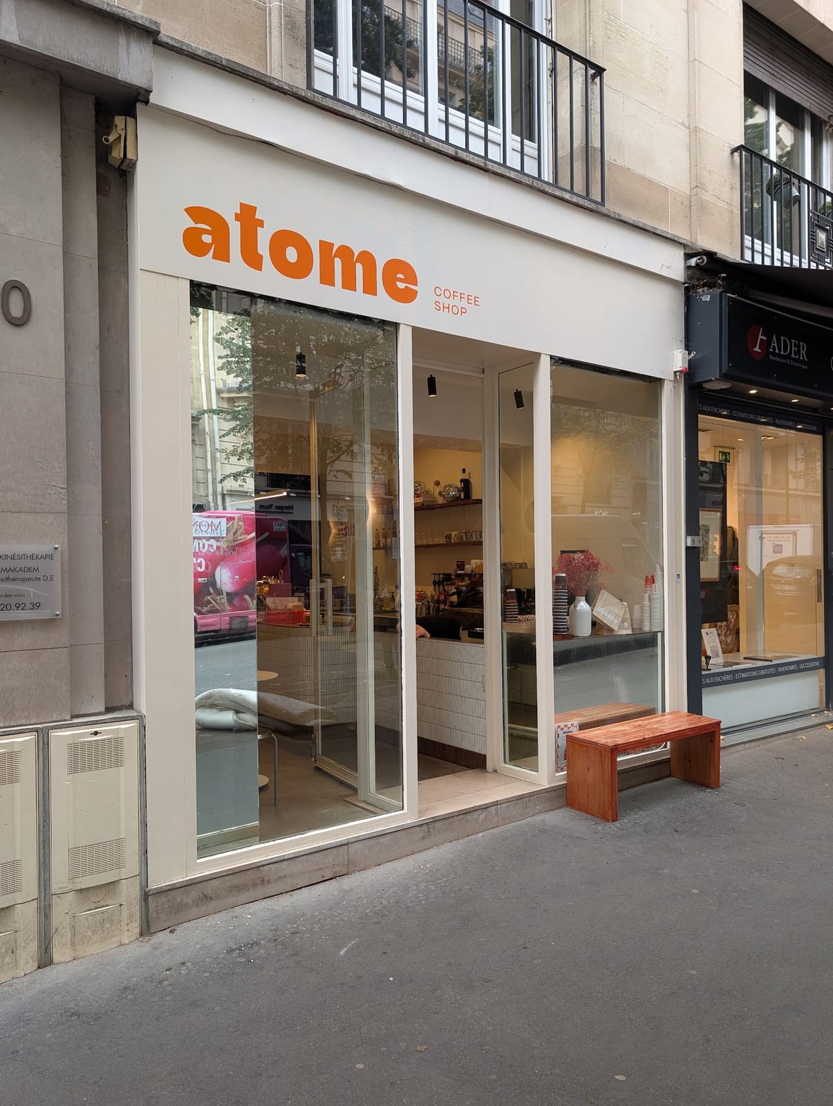Atome Coffee Shop