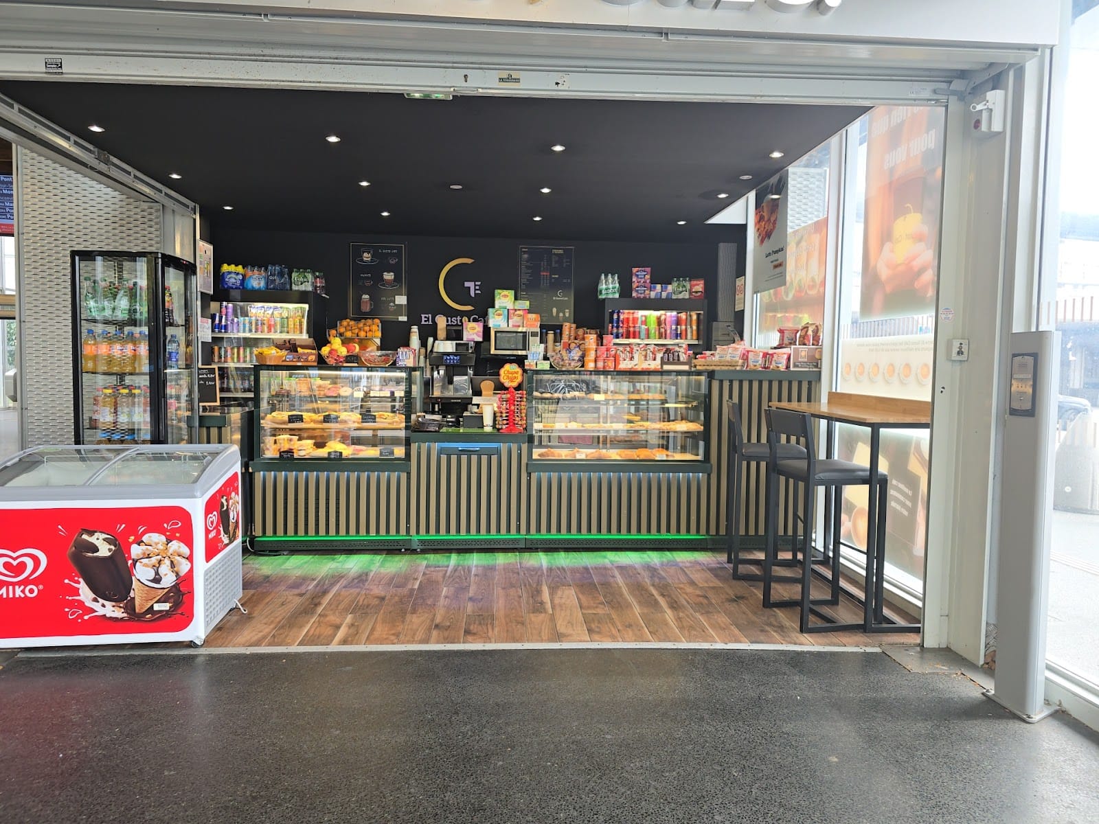 El Gusto Café