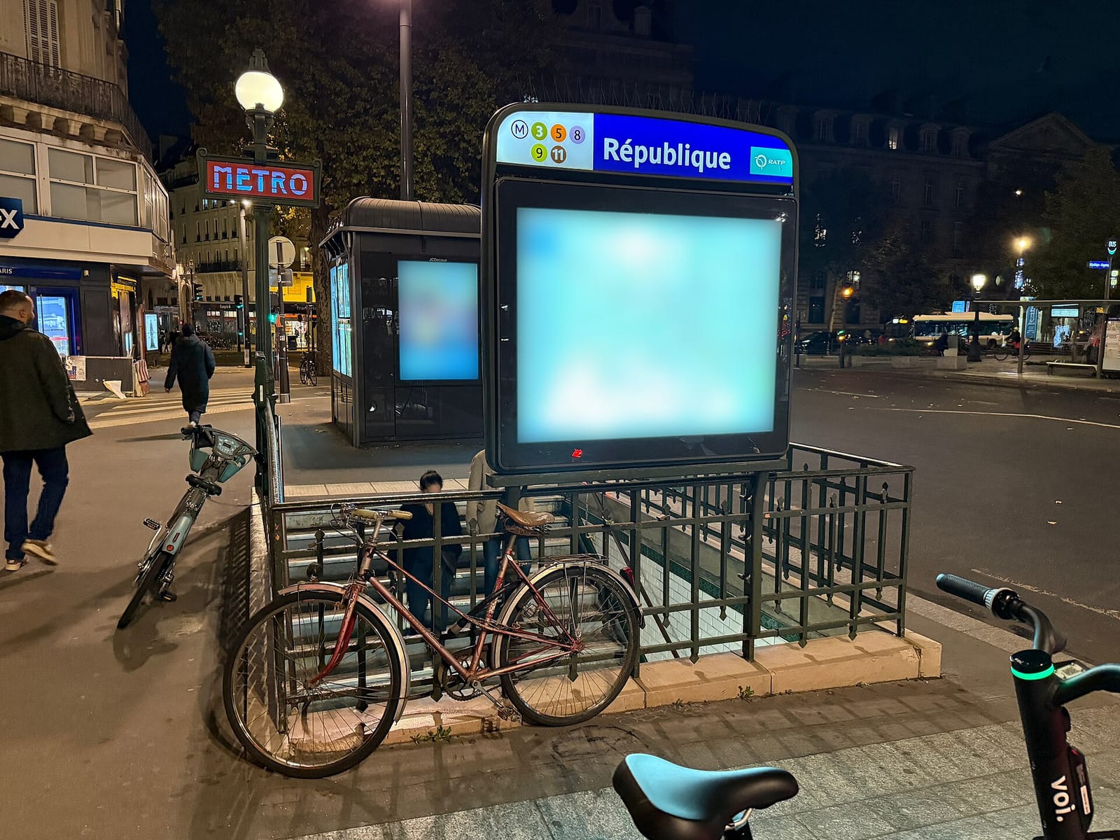 Fluctuat nec mergitur