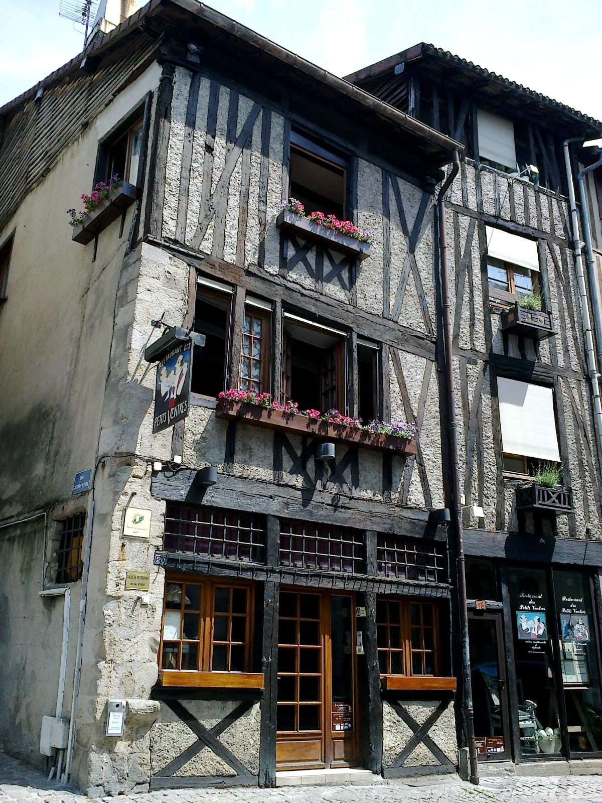La locale photo 3