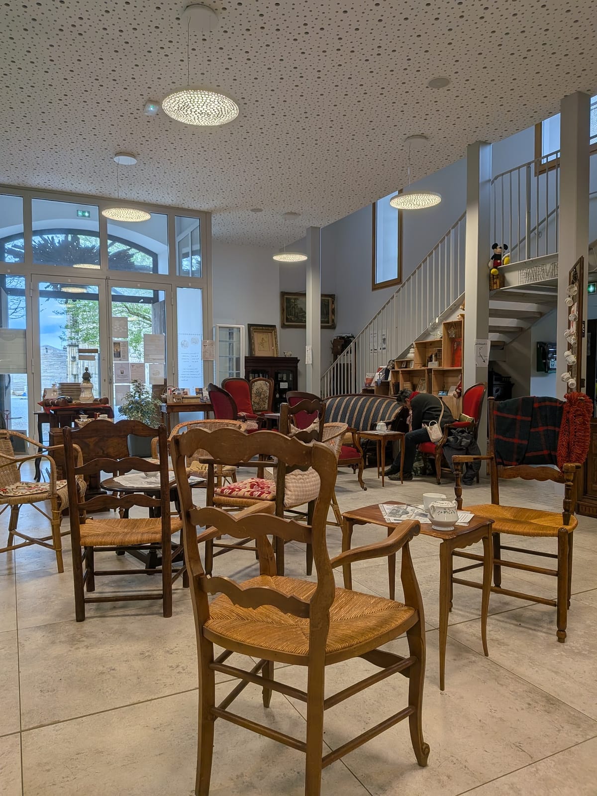 Le parvis des clarisses
