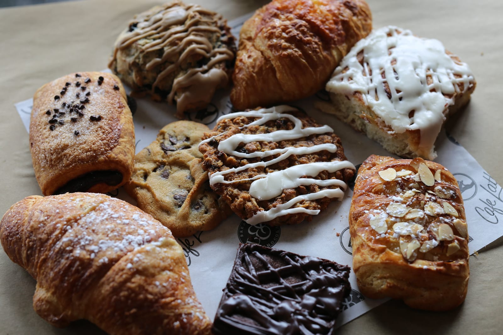 Bread & Chocolate photo 3