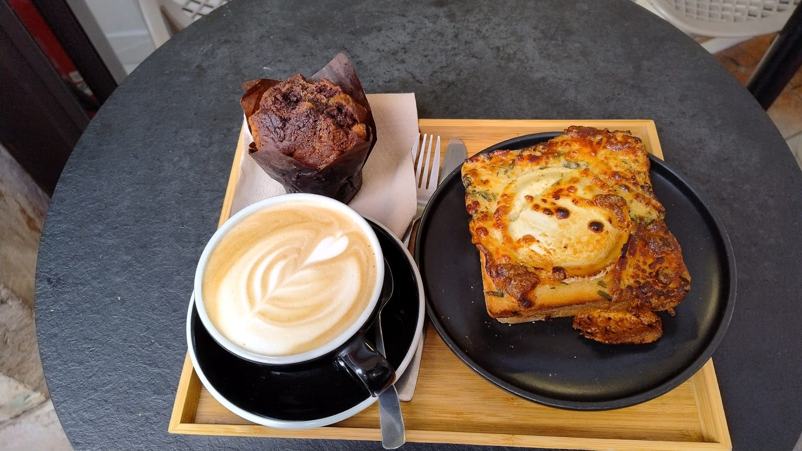 Mow's Coffee Shop