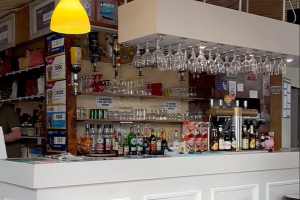 Le diplomate photo 2