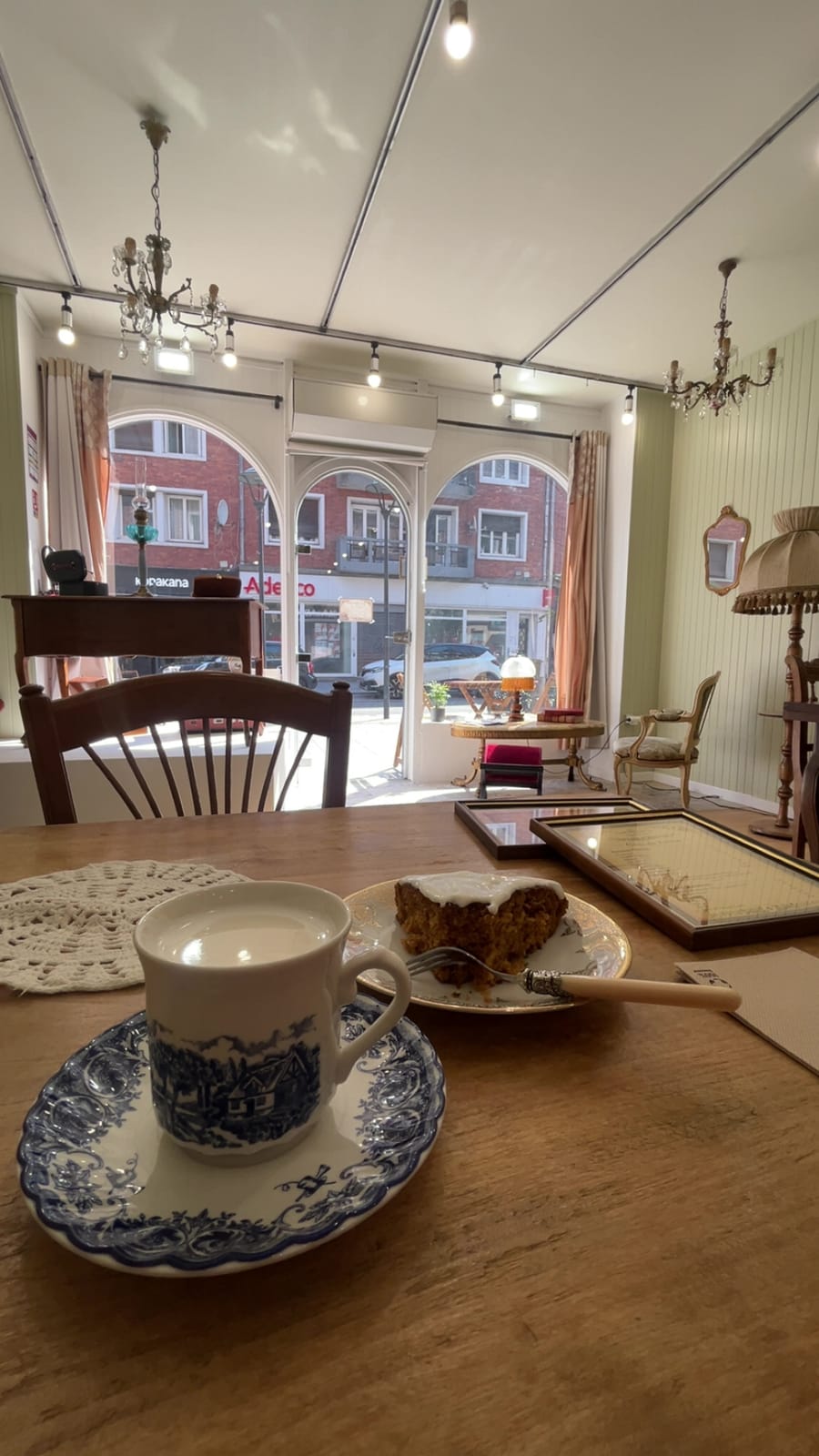 Au Café Brocante de Mimil & Lili