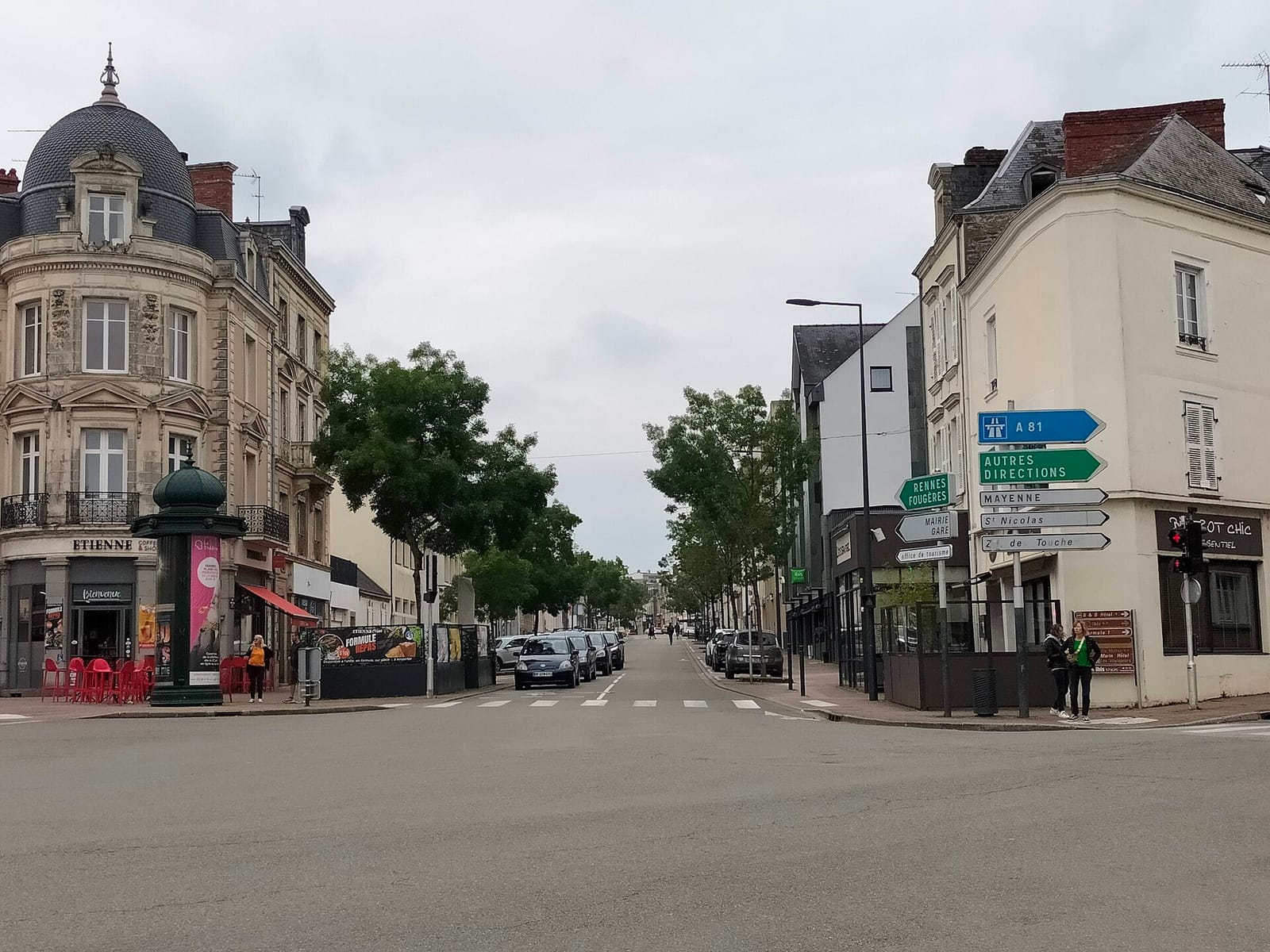 Etienne Coffee & Shop Corner Laval photo 13